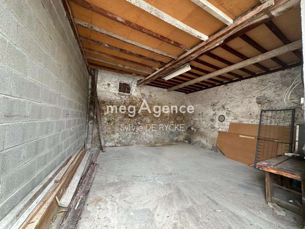 Maison à PONT-SUR-YONNE