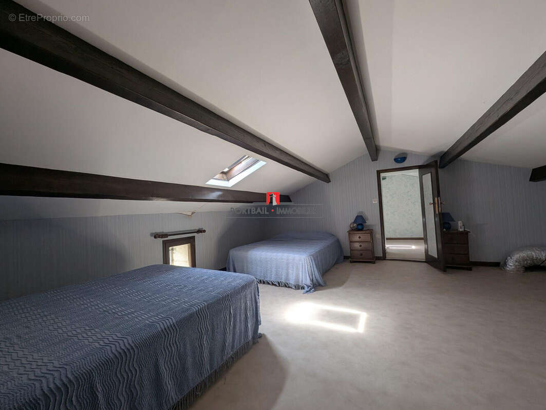 Maison à SAINT-GEORGES-DES-AGOUTS