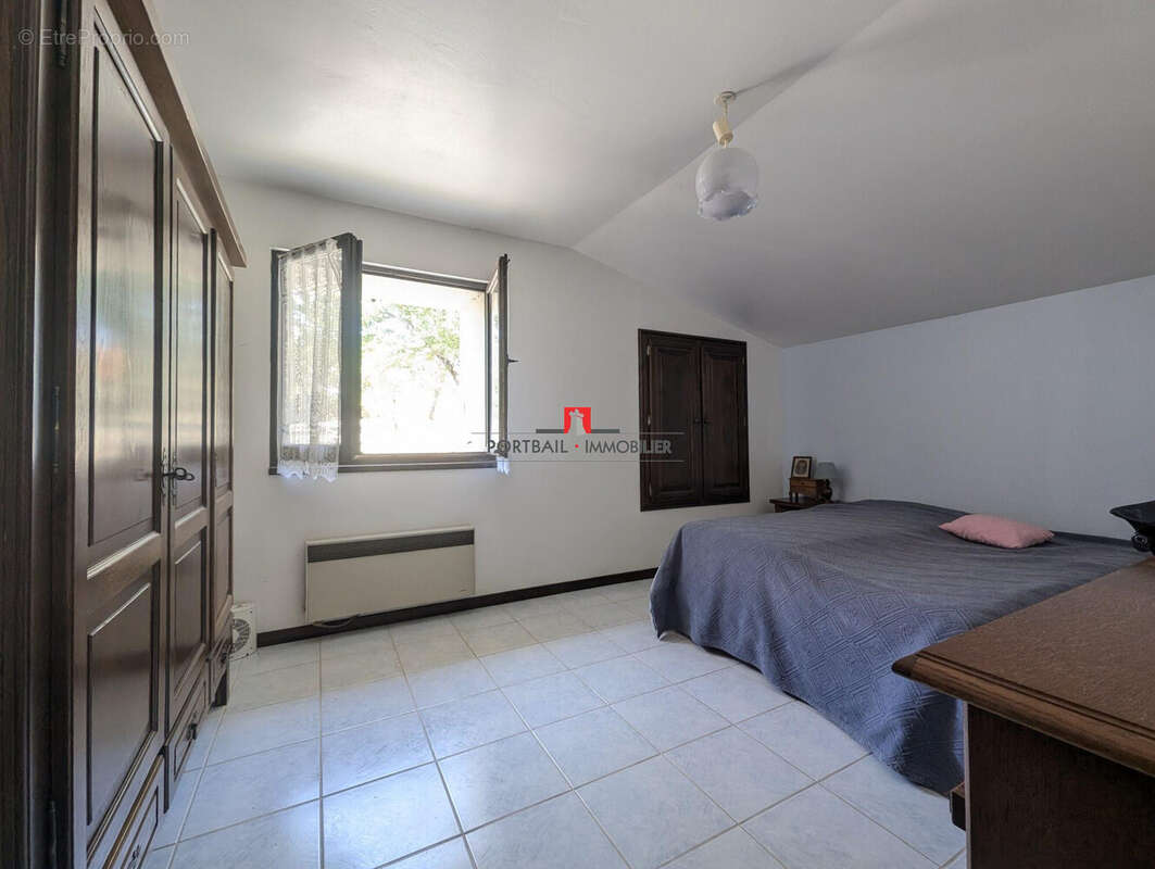 Maison à SAINT-GEORGES-DES-AGOUTS