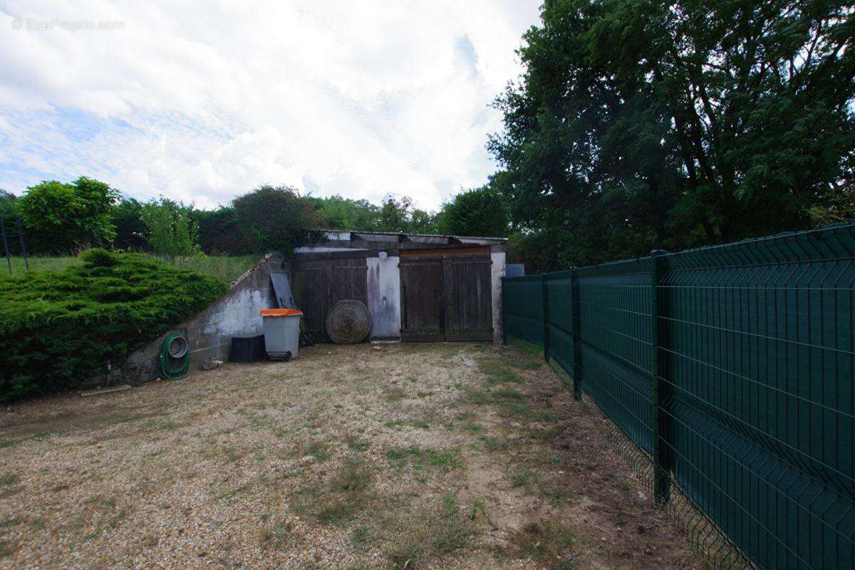 Maison à SAINTE-GENEVIEVE-DES-BOIS