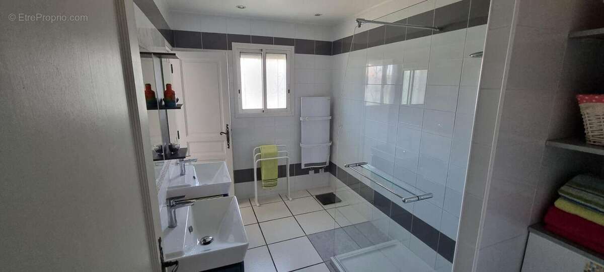 Maison à ALIGNAN-DU-VENT