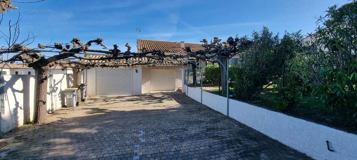 Maison à ALIGNAN-DU-VENT