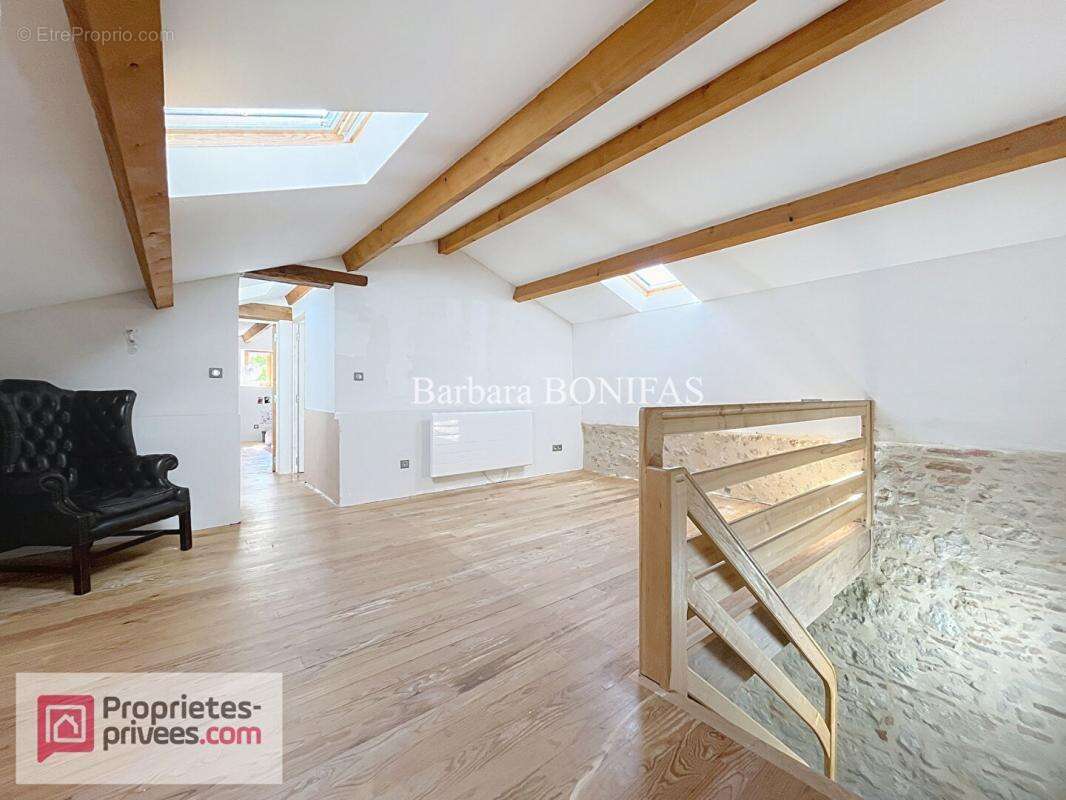 Maison à MONCLAR-DE-QUERCY