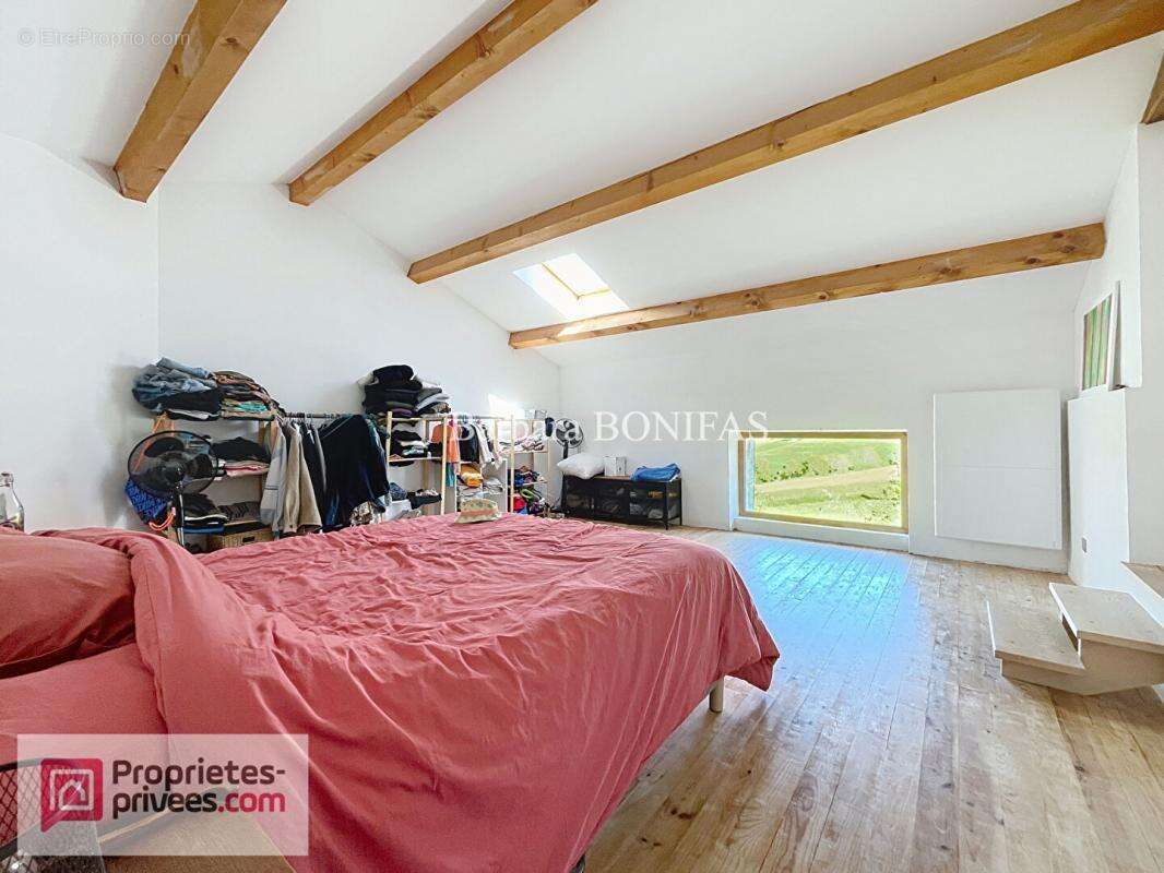 Maison à MONCLAR-DE-QUERCY