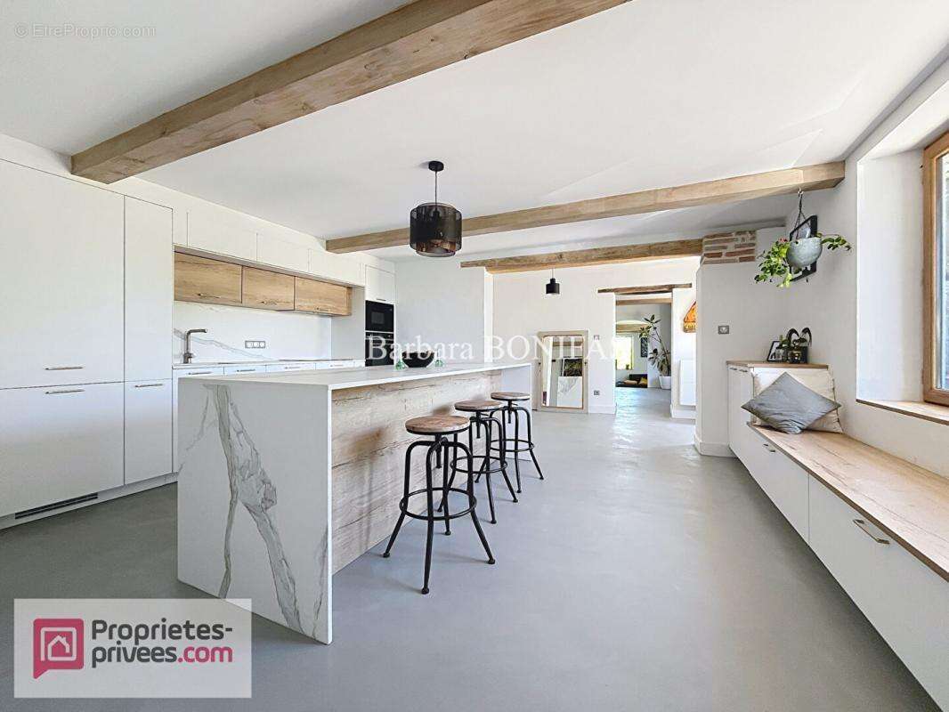 Maison à MONCLAR-DE-QUERCY