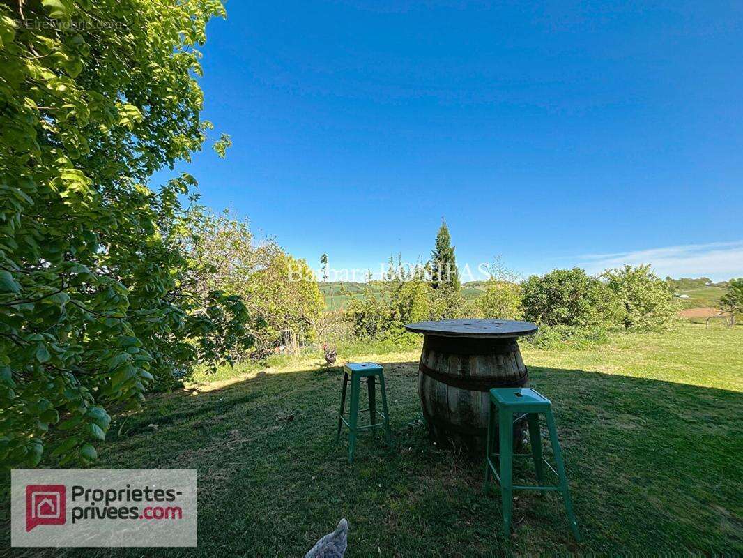 Maison à MONCLAR-DE-QUERCY