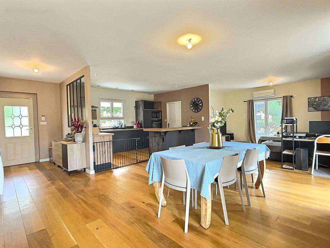 Maison à LE SEQUESTRE