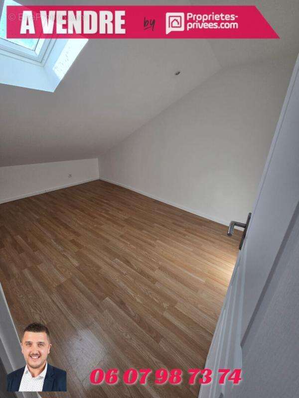 Appartement à MARLE