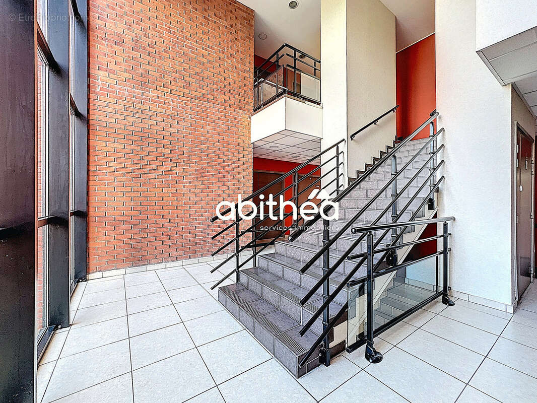 Commerce à COURRIERES