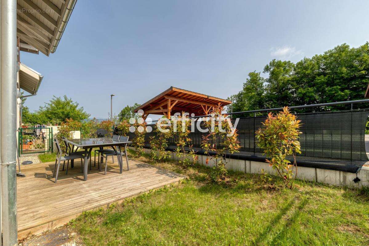 Appartement à GRESY-SUR-AIX