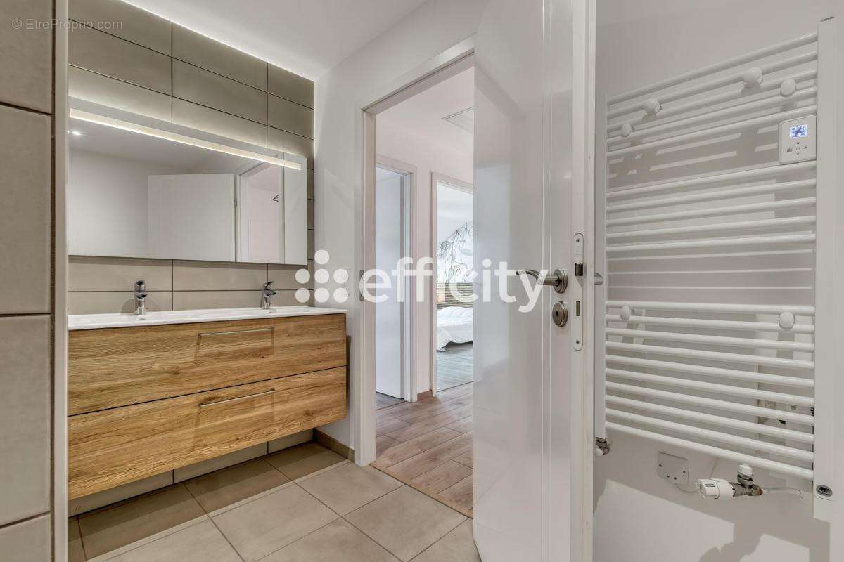 Appartement à GRESY-SUR-AIX