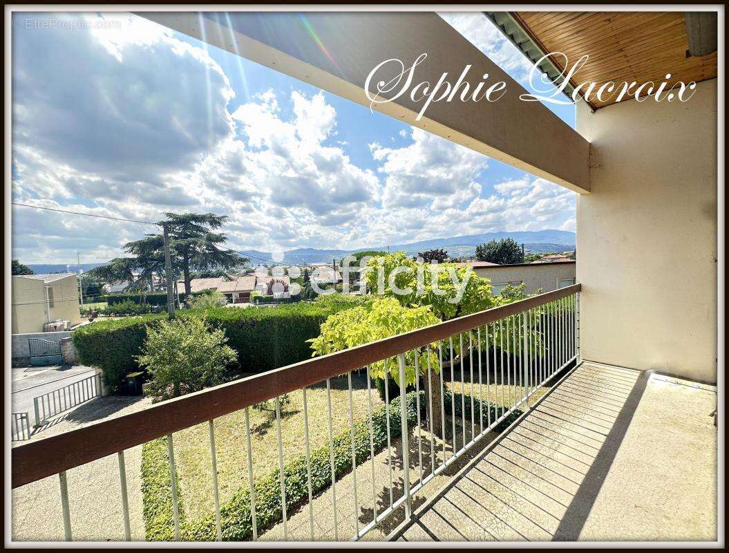 Maison à SALAISE-SUR-SANNE