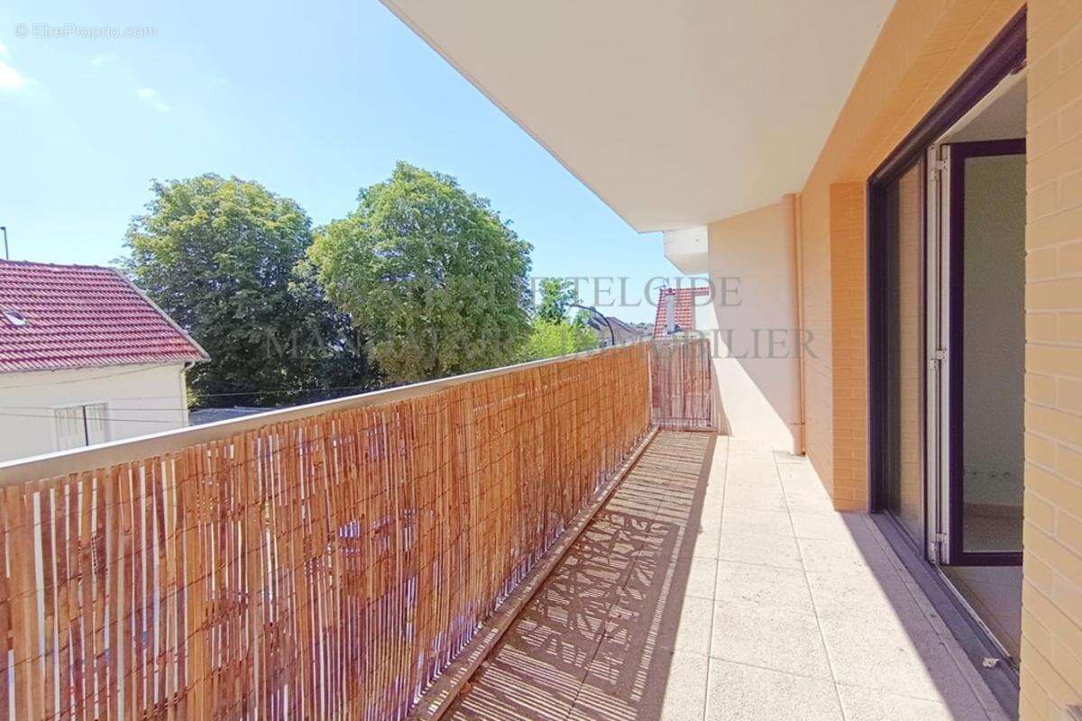 Appartement à NEUILLY-PLAISANCE