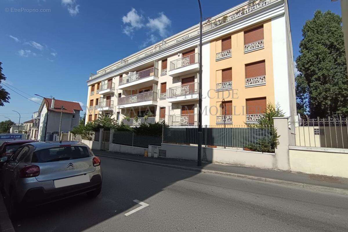 Appartement à NEUILLY-PLAISANCE