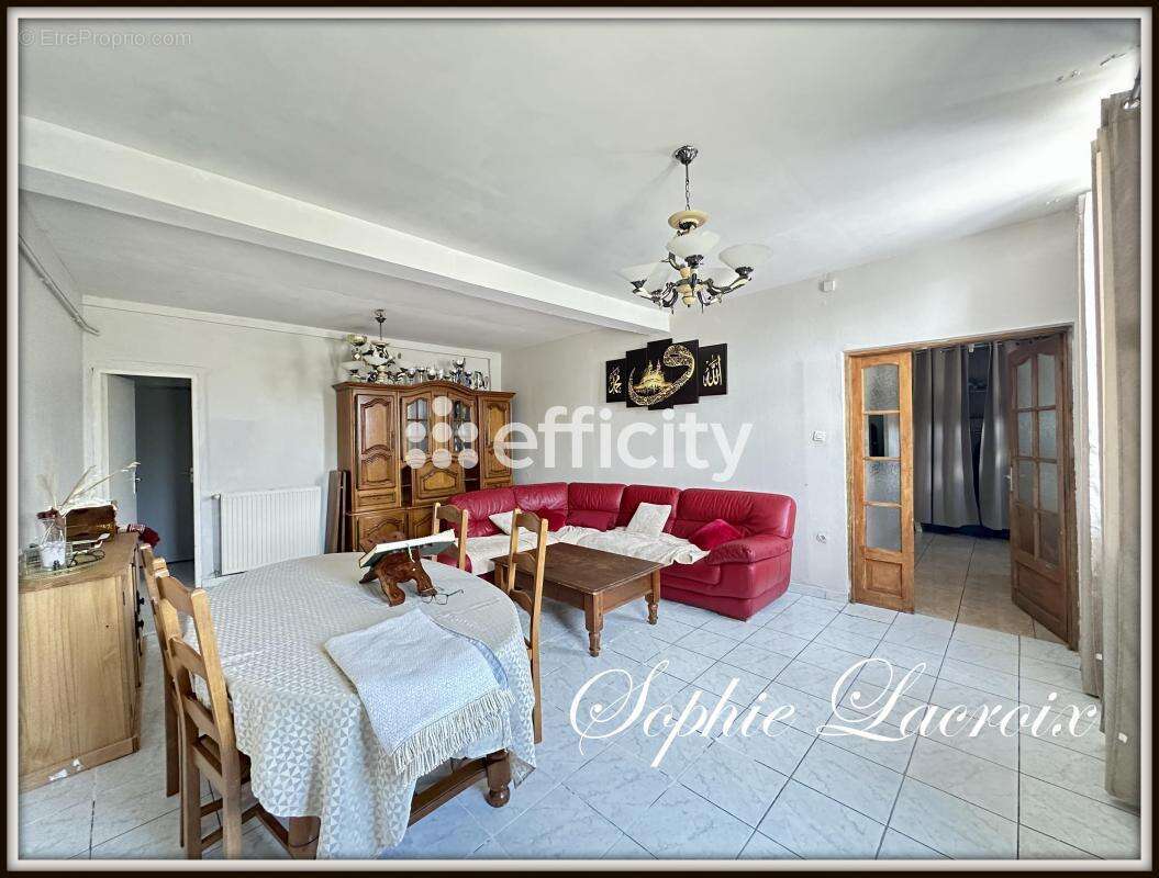 Maison à SALAISE-SUR-SANNE