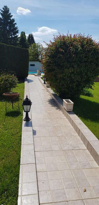 Maison à ARCES-DILO