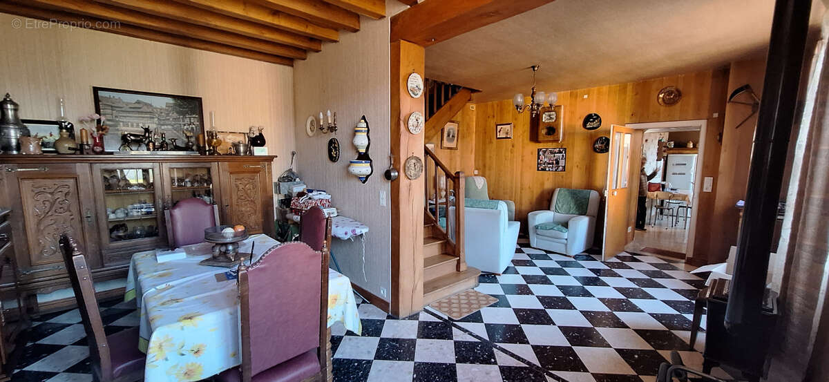 Maison à MALAY-LE-GRAND