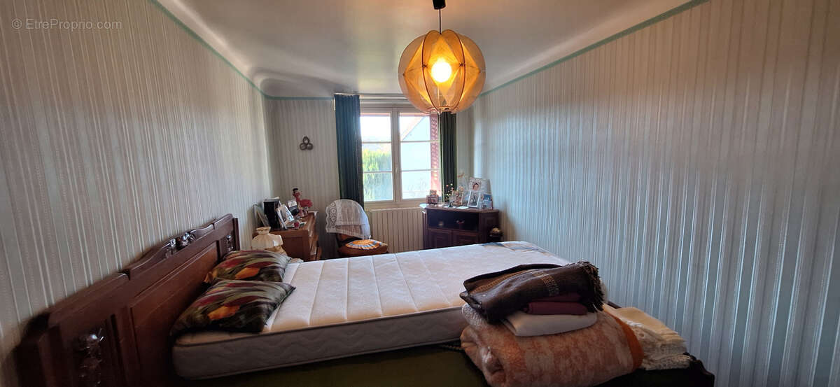 Maison à MALAY-LE-GRAND