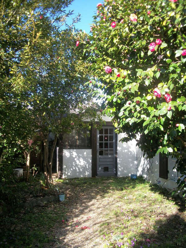 Maison à SAINT-YRIEIX-LA-PERCHE