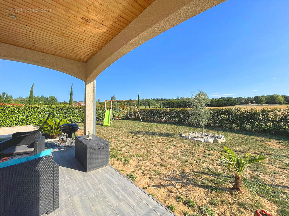 Maison à SAINT-GERVAIS-SUR-ROUBION