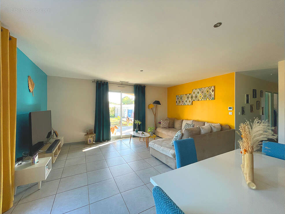 Maison à SAINT-GERVAIS-SUR-ROUBION