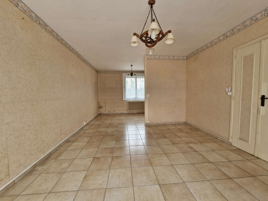 Maison à OUVILLE-LA-RIVIERE