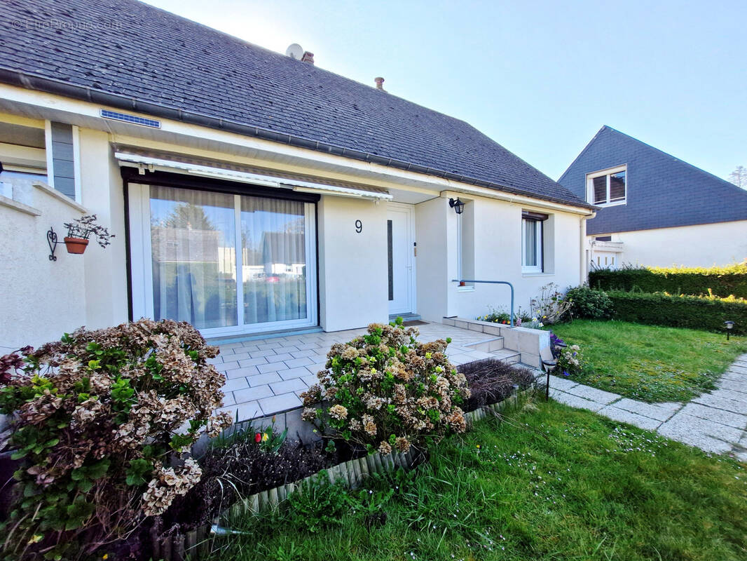 Maison à OUVILLE-LA-RIVIERE