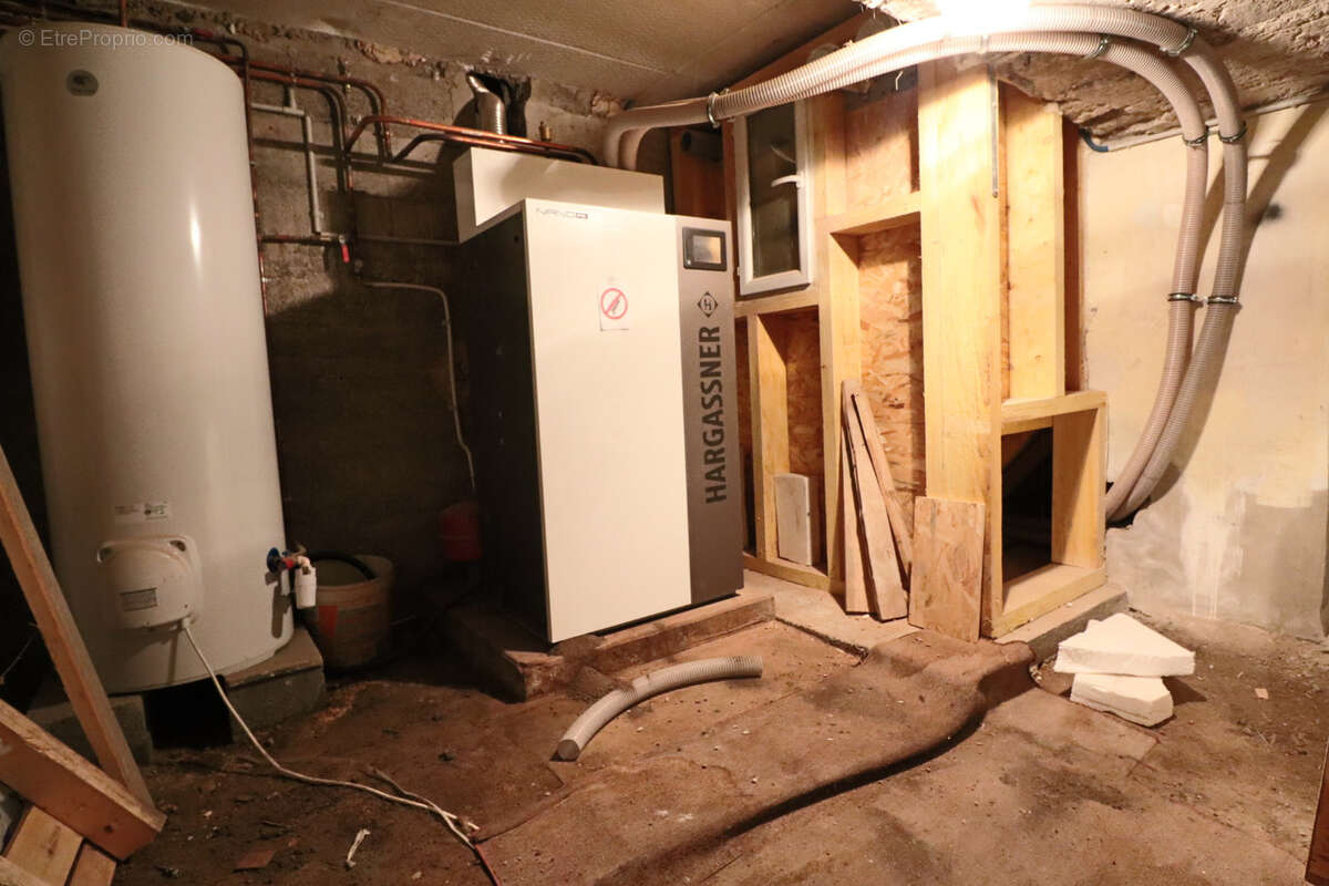 Maison à MURAT-LE-QUAIRE