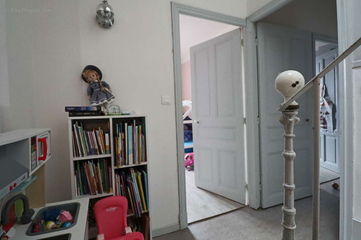 Maison à MURAT-LE-QUAIRE