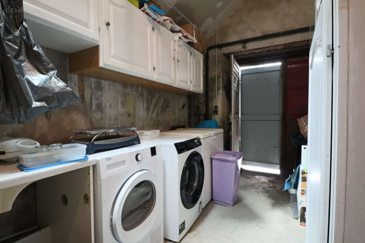 Maison à MURAT-LE-QUAIRE