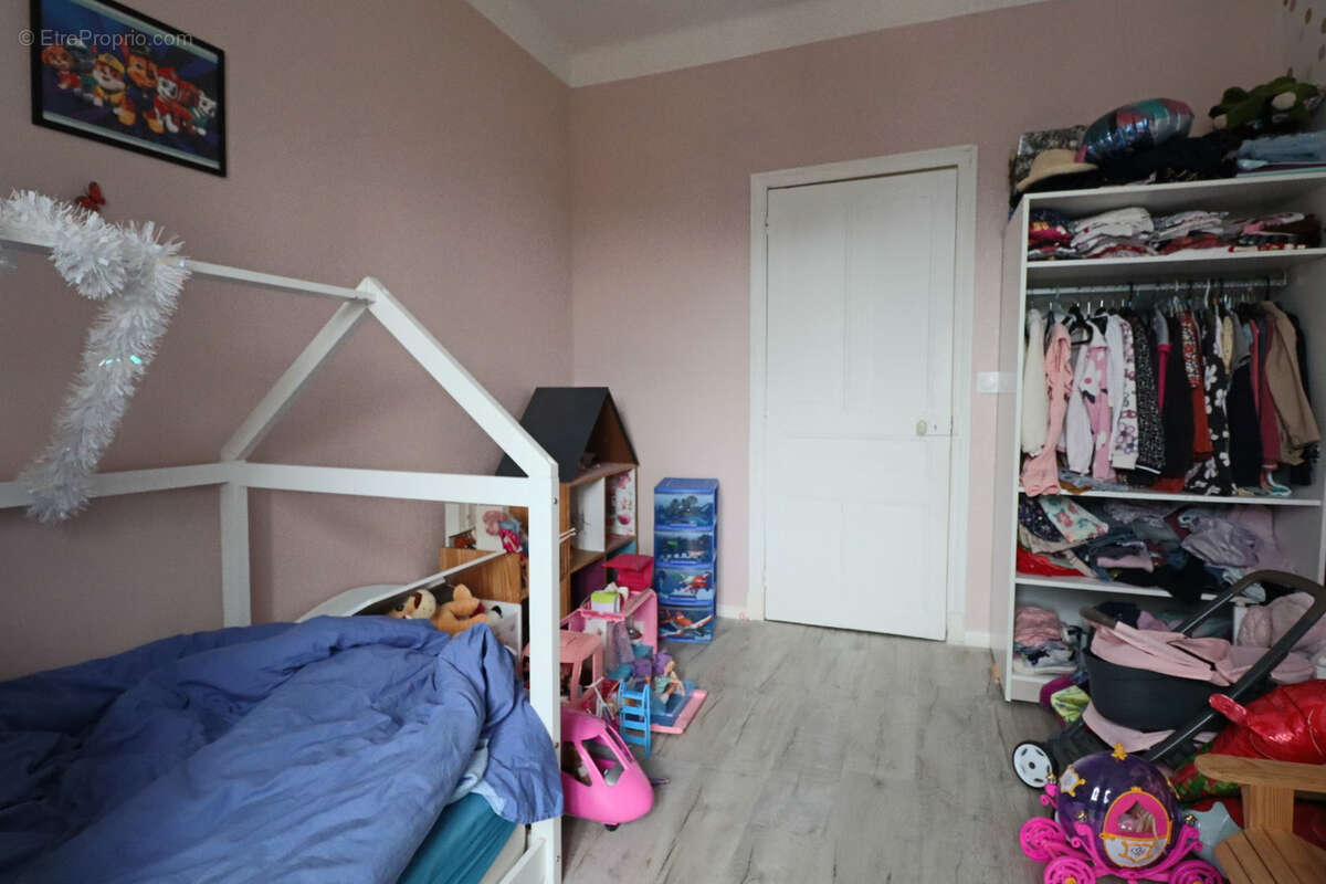 Maison à MURAT-LE-QUAIRE