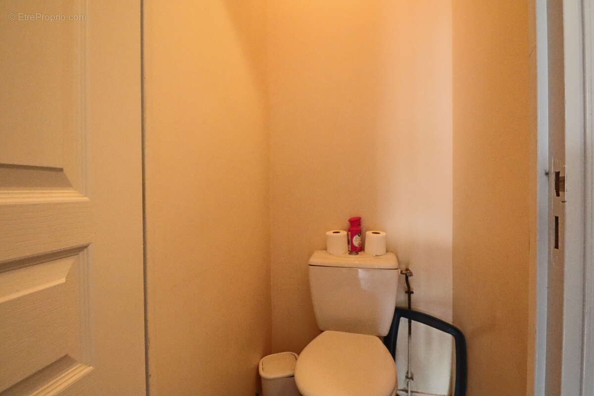 Maison à MURAT-LE-QUAIRE