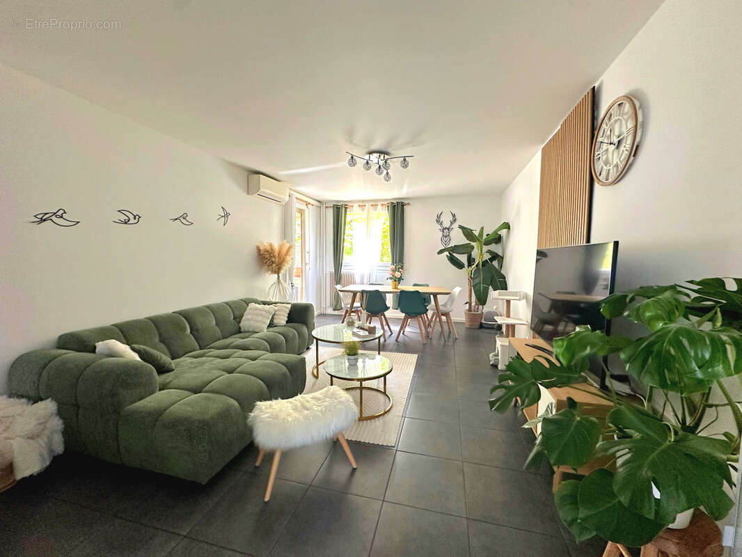 Appartement à MARSEILLE-11E