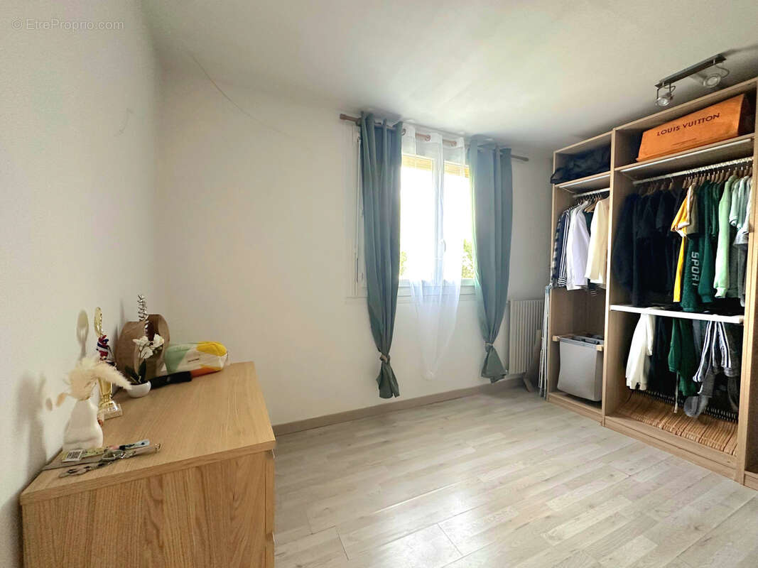 Appartement à MARSEILLE-11E