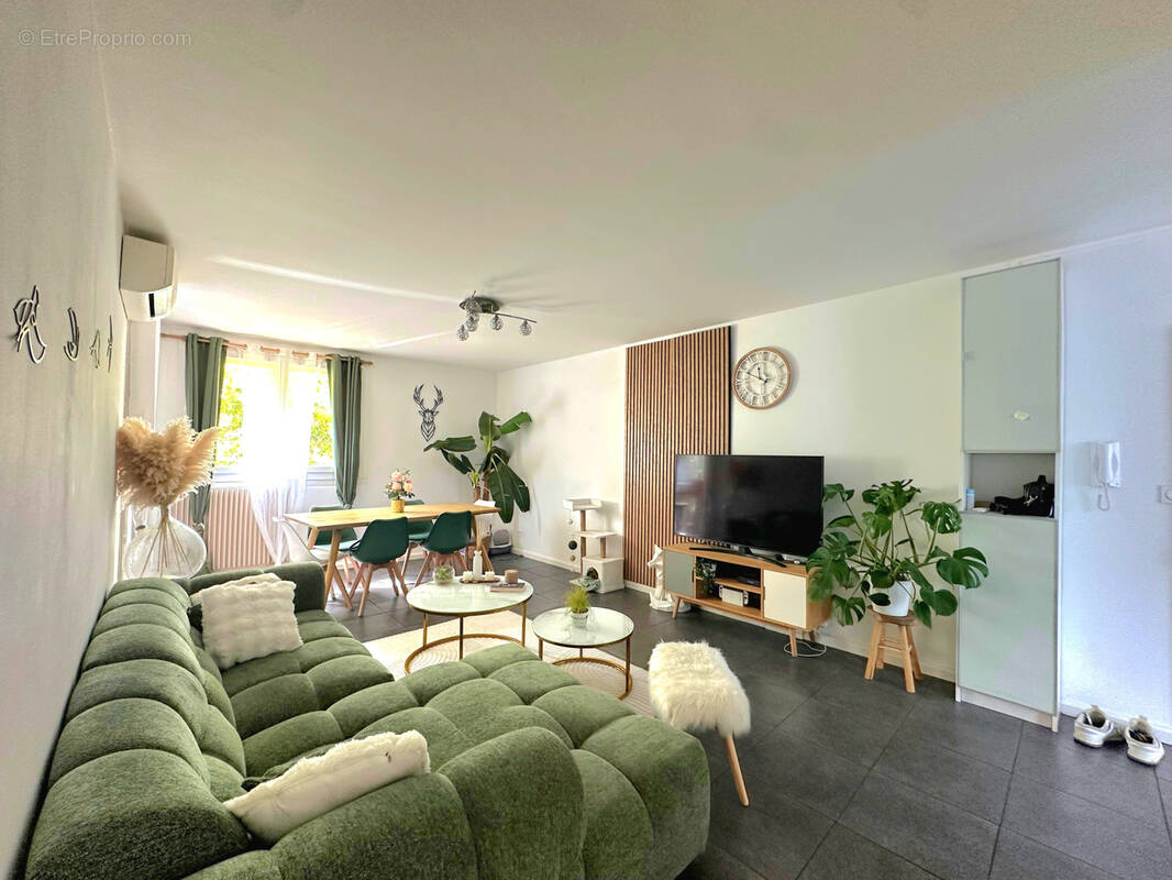 Appartement à MARSEILLE-11E