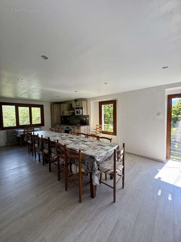 Maison à SAINT-SAUVEUR