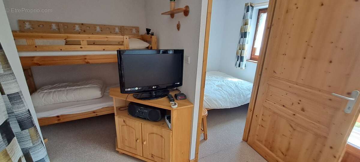 Appartement à MORILLON