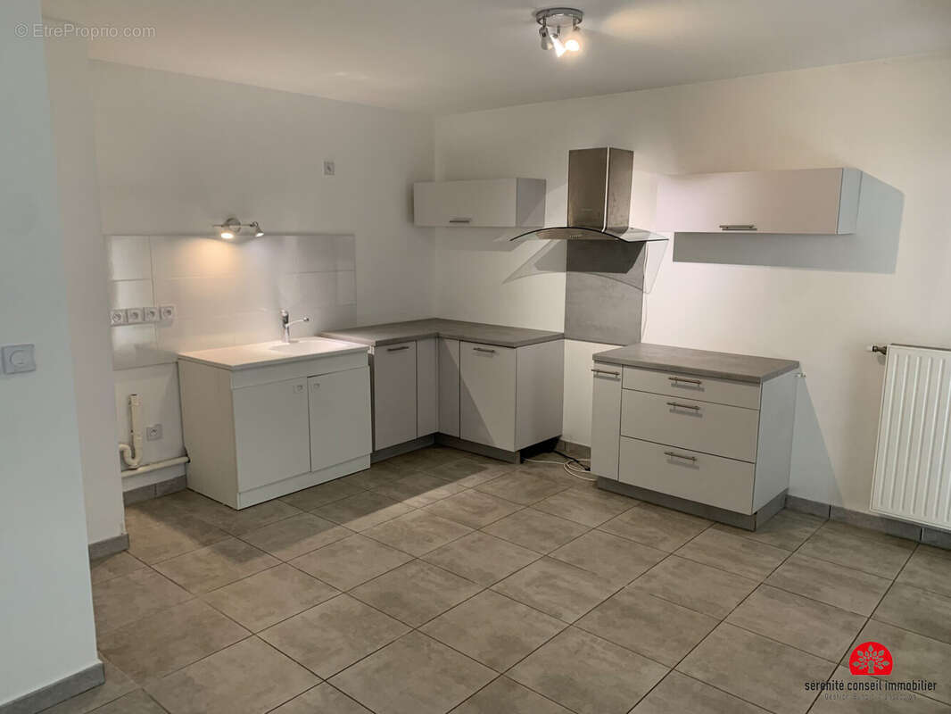 Appartement à REYRIEUX