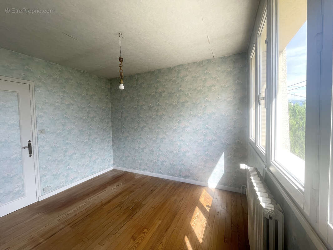 Maison à ROMANS-SUR-ISERE