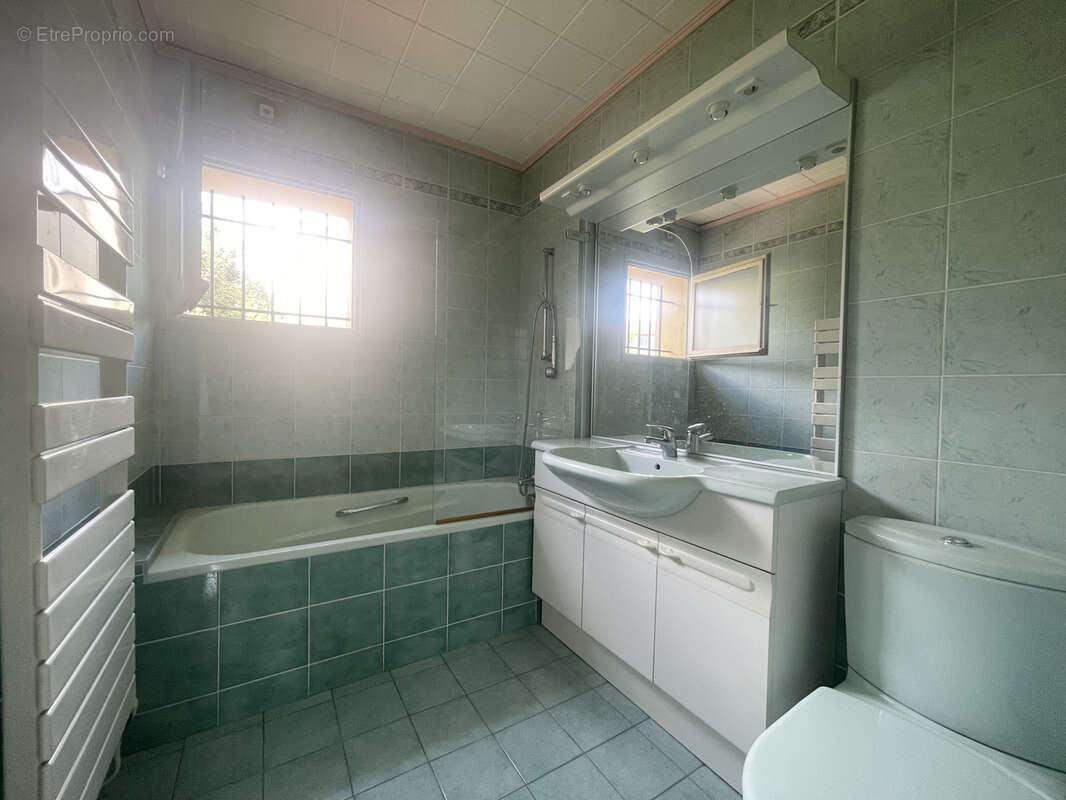 Maison à ROMANS-SUR-ISERE