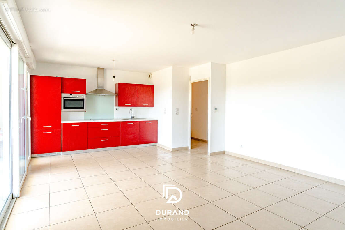 Appartement à MARSEILLE-8E