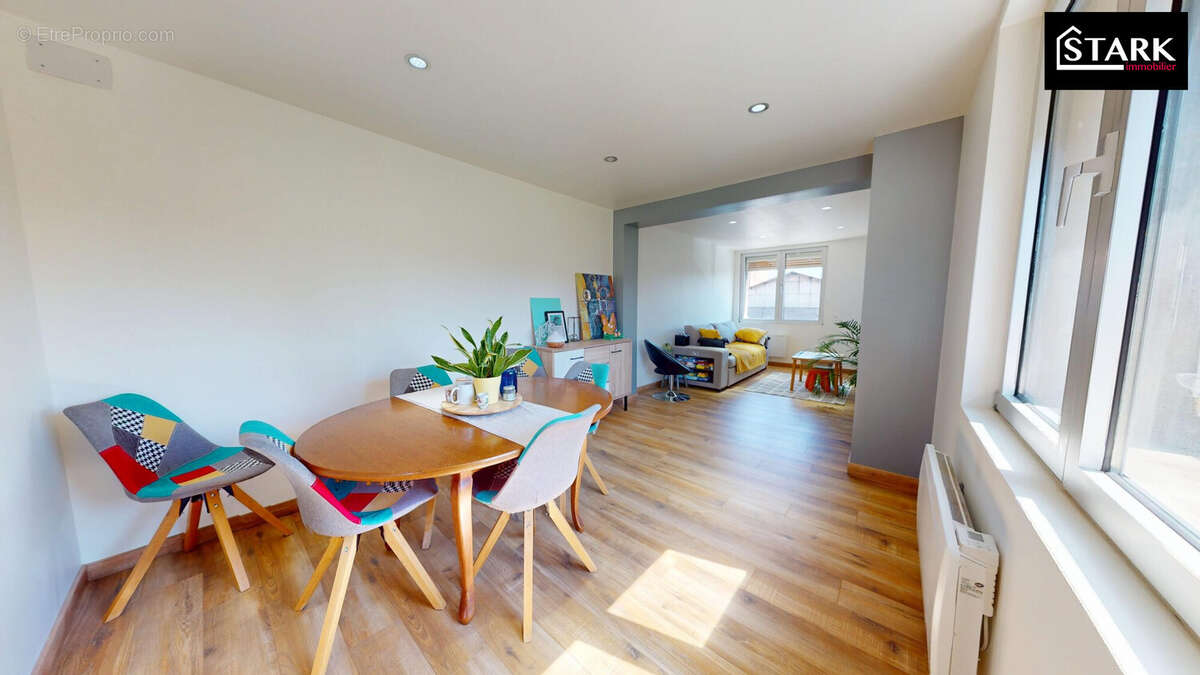 Appartement à EXINCOURT