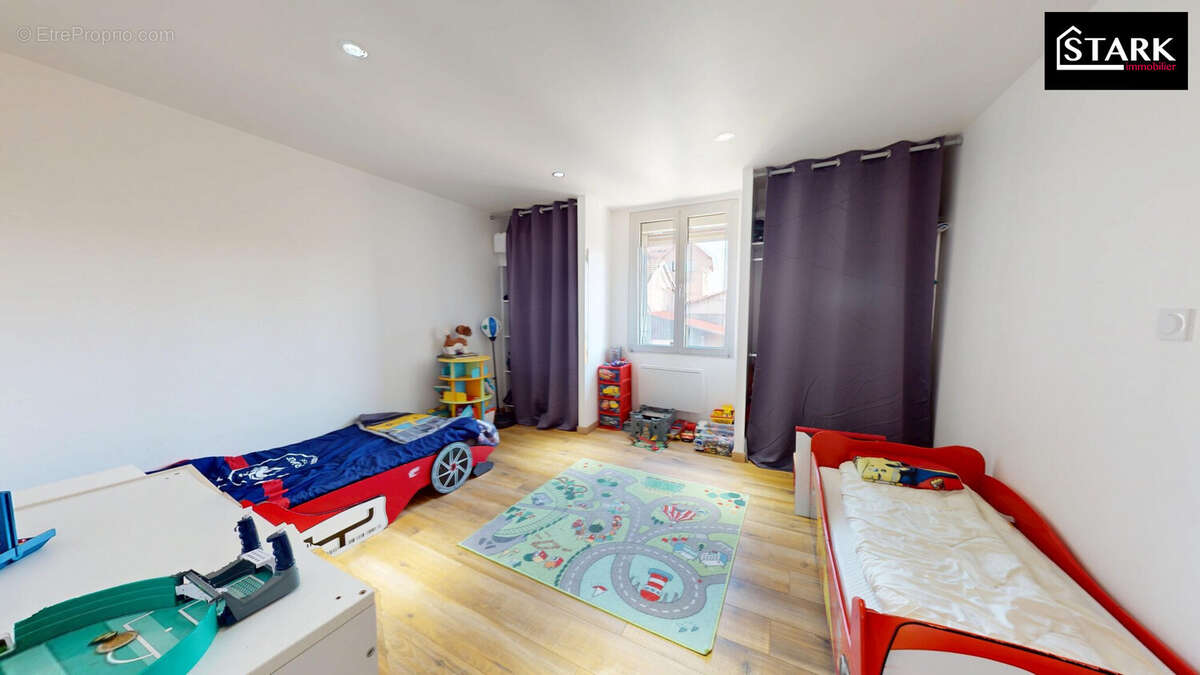 Appartement à EXINCOURT