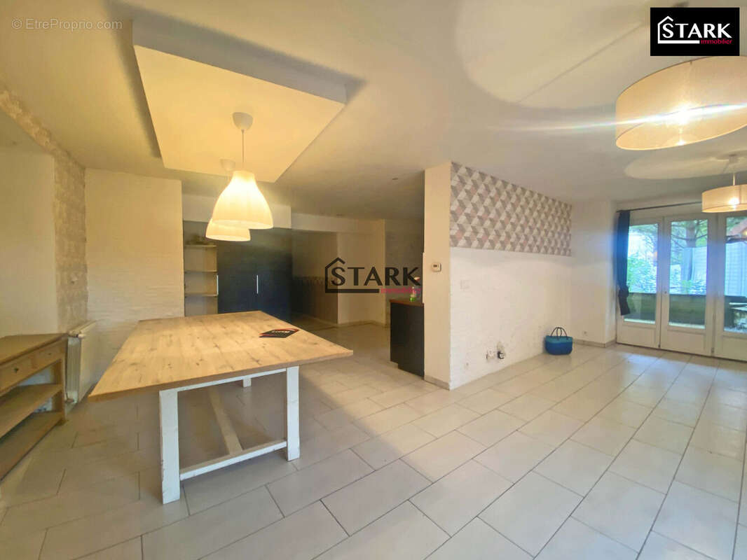 Appartement à HERICOURT