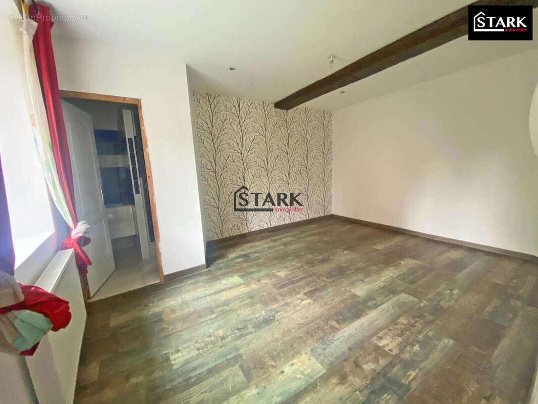 Appartement à HERICOURT