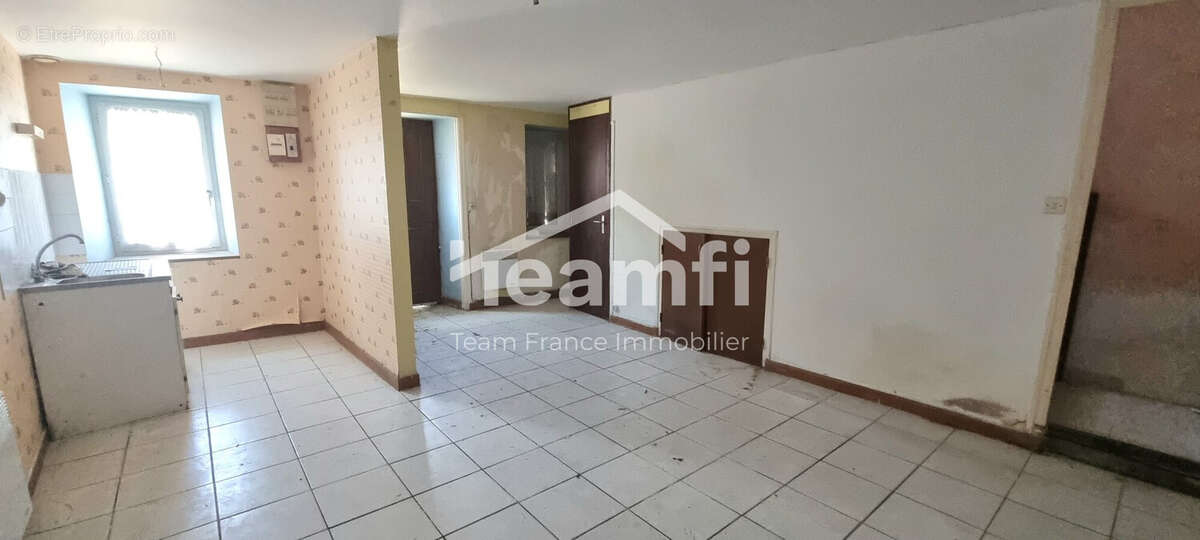 Maison à PLOUNEVEZ-MOEDEC