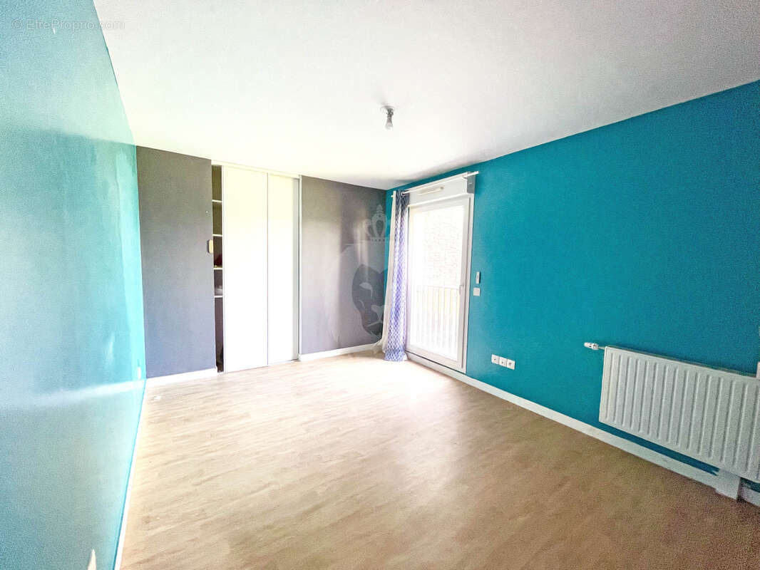 Appartement à BONNEUIL-SUR-MARNE