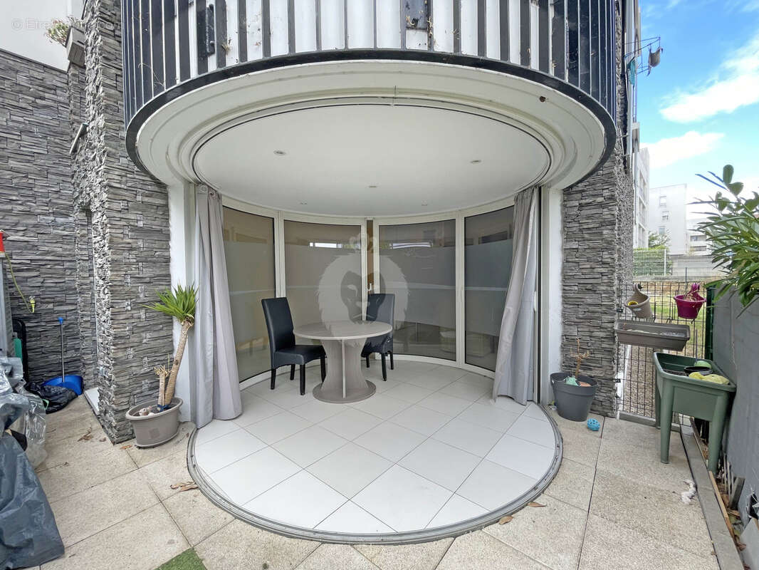 Appartement à BONNEUIL-SUR-MARNE