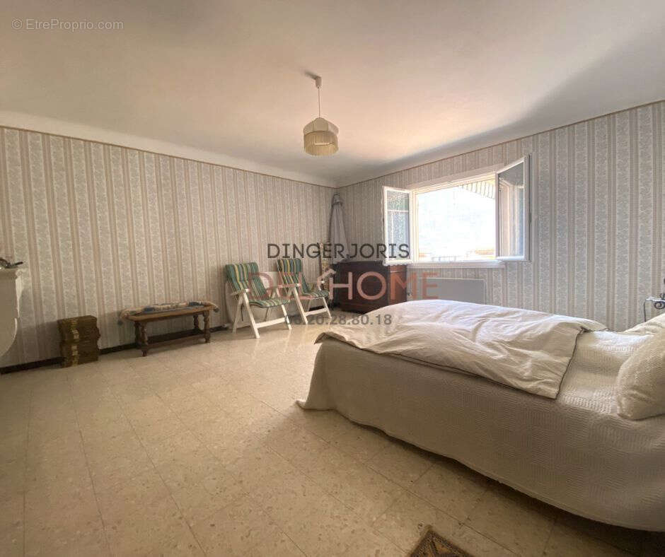 Maison à BELLEGARDE