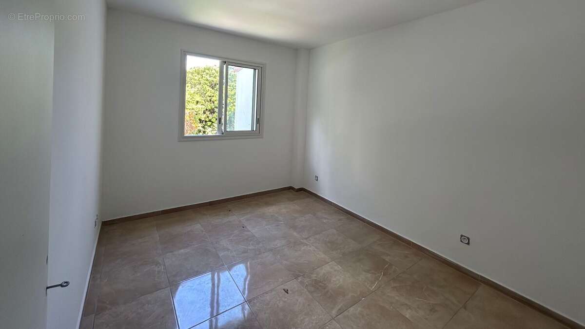 Maison à SAINTE-ROSE